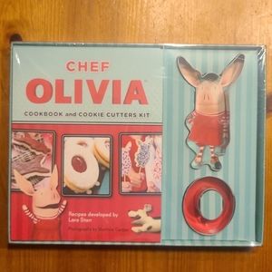 Chef Olivia Cookbook and Cookie Cutters Set